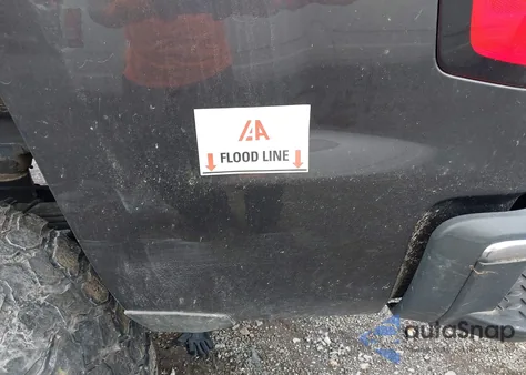 2015 Chevrolet Silverado 1500 2Lt из США, поврежденный, VIN 3GCUKREC4FG227523